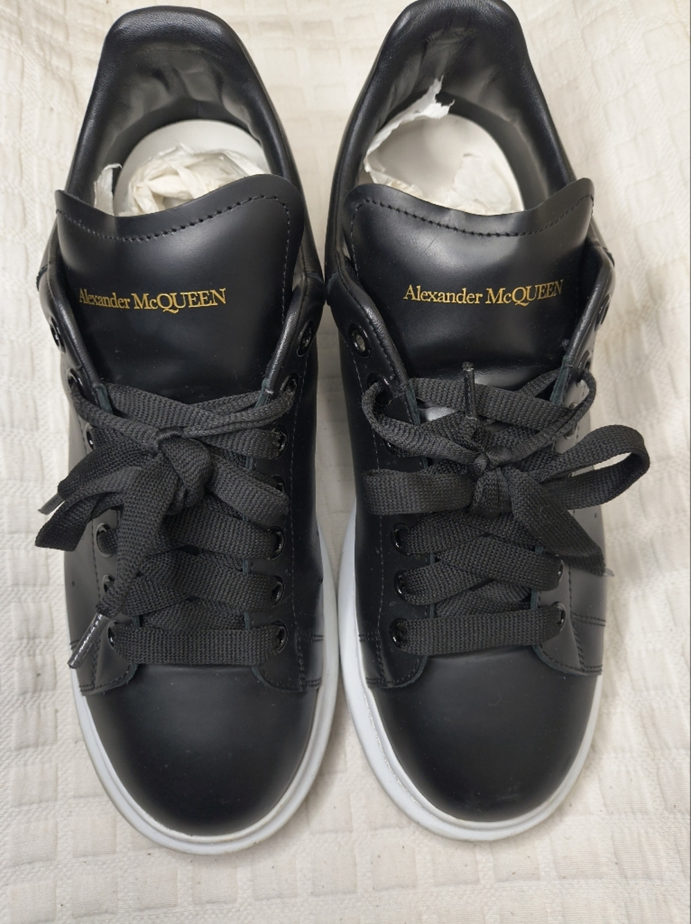 Alexander McQueen Black Leather Low-Top Lace-Up Sneakers with White Sole